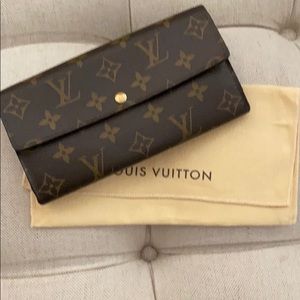 Luis Vuitton Wallet